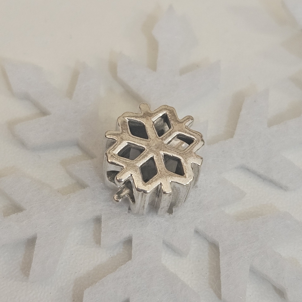 PANDORA Sterling Silver Polished Open Snowflake Charm Bead S925 ALE
